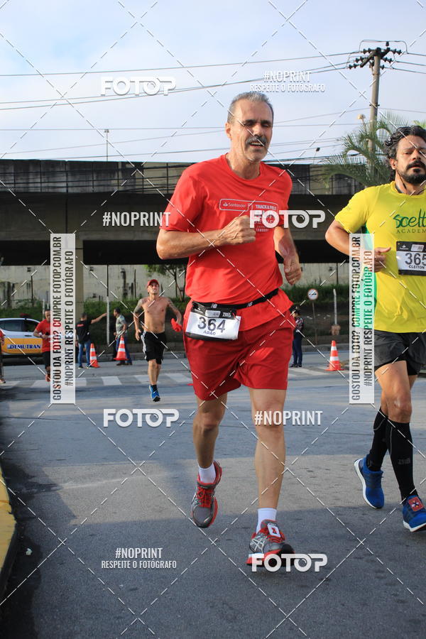 Buy your photos of the eventSantander Track & Field Run Series - Shopping Tambor on Fotop