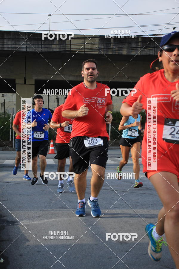 Buy your photos of the eventSantander Track & Field Run Series - Shopping Tambor on Fotop