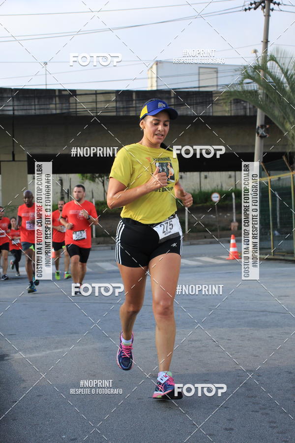 Buy your photos of the eventSantander Track & Field Run Series - Shopping Tambor on Fotop