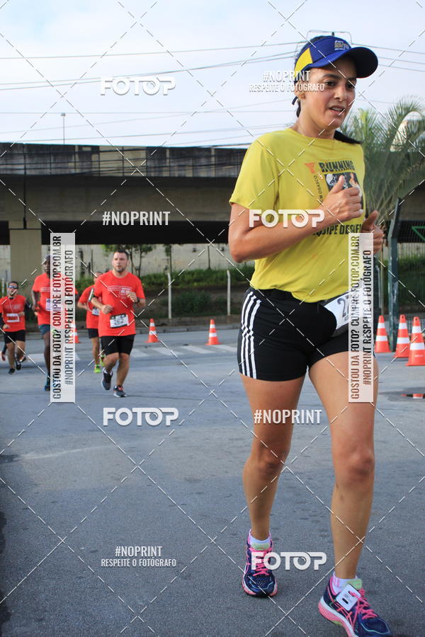 Buy your photos of the eventSantander Track & Field Run Series - Shopping Tambor on Fotop