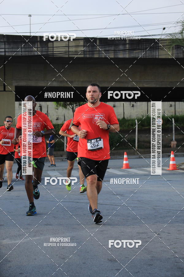 Buy your photos of the eventSantander Track & Field Run Series - Shopping Tambor on Fotop