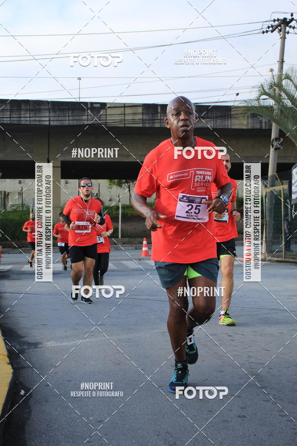 Buy your photos of the eventSantander Track & Field Run Series - Shopping Tambor on Fotop