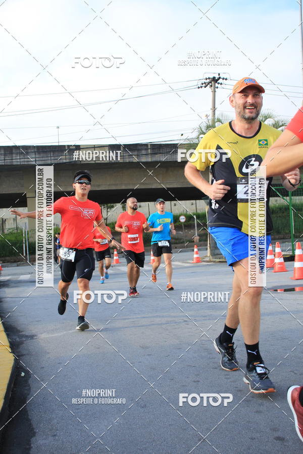 Buy your photos of the eventSantander Track & Field Run Series - Shopping Tambor on Fotop
