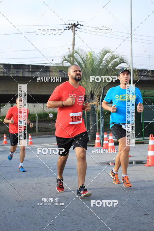 Buy your photos of the eventSantander Track & Field Run Series - Shopping Tambor on Fotop