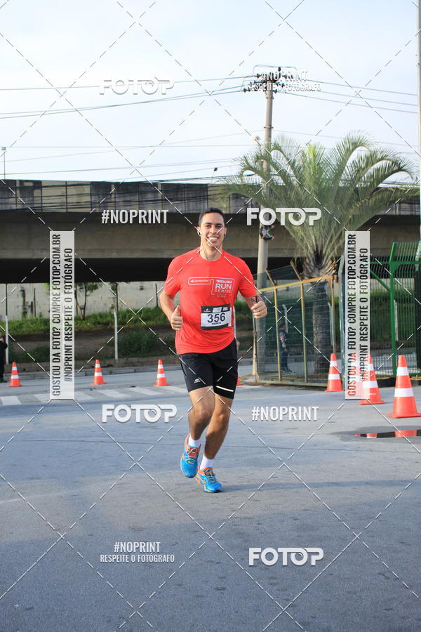 Buy your photos of the eventSantander Track & Field Run Series - Shopping Tambor on Fotop