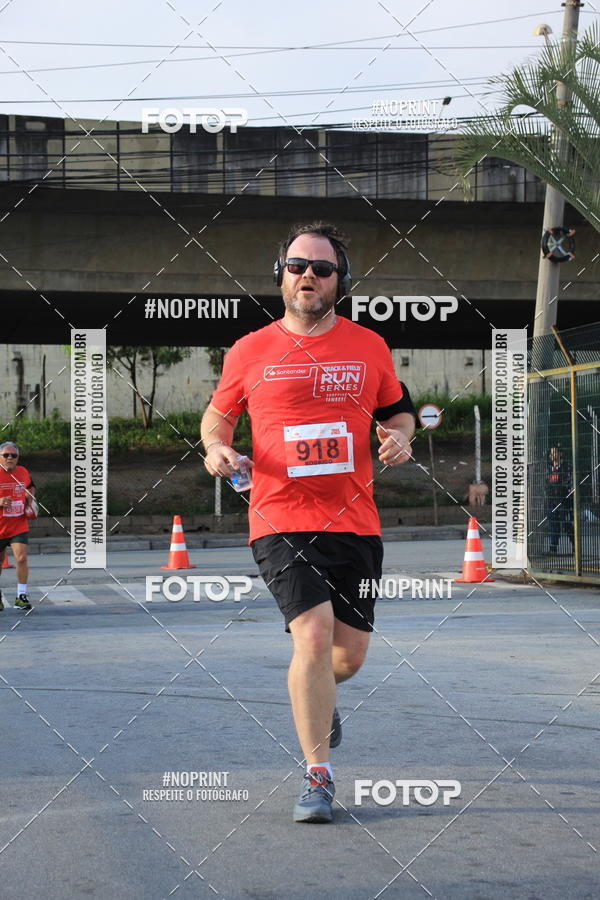 Buy your photos of the eventSantander Track & Field Run Series - Shopping Tambor on Fotop