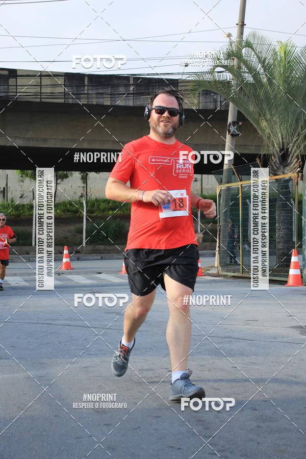 Buy your photos of the eventSantander Track & Field Run Series - Shopping Tambor on Fotop