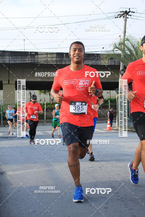 Buy your photos of the eventSantander Track & Field Run Series - Shopping Tambor on Fotop