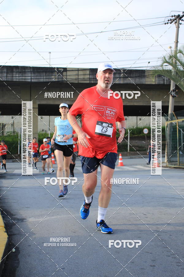 Buy your photos of the eventSantander Track & Field Run Series - Shopping Tambor on Fotop