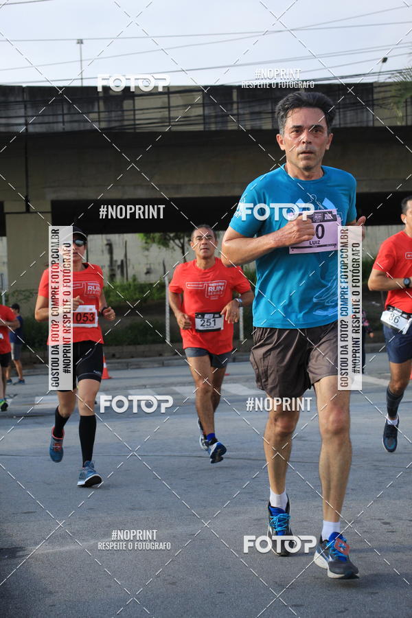 Buy your photos of the eventSantander Track & Field Run Series - Shopping Tambor on Fotop