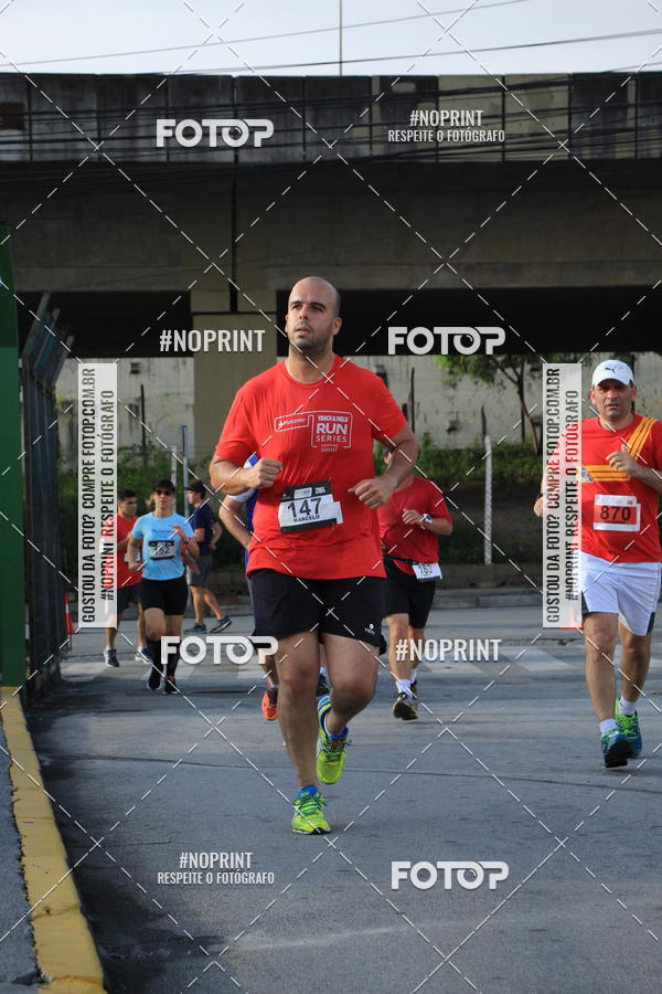 Buy your photos of the eventSantander Track & Field Run Series - Shopping Tambor on Fotop