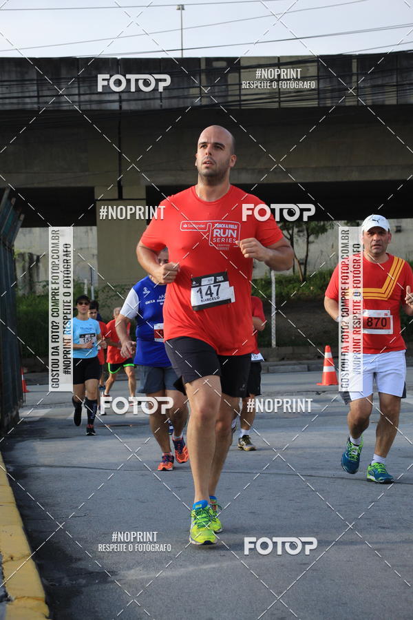 Buy your photos of the eventSantander Track & Field Run Series - Shopping Tambor on Fotop