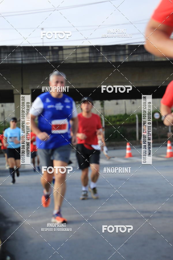 Buy your photos of the eventSantander Track & Field Run Series - Shopping Tambor on Fotop