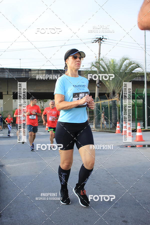 Buy your photos of the eventSantander Track & Field Run Series - Shopping Tambor on Fotop
