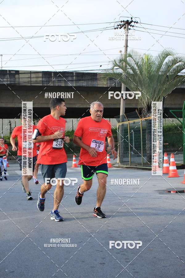 Buy your photos of the eventSantander Track & Field Run Series - Shopping Tambor on Fotop