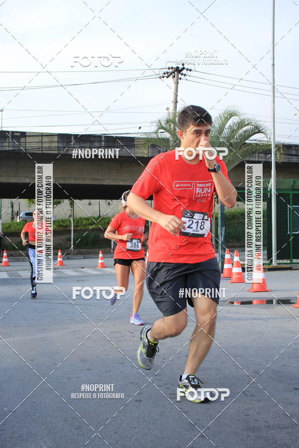 Buy your photos of the eventSantander Track & Field Run Series - Shopping Tambor on Fotop