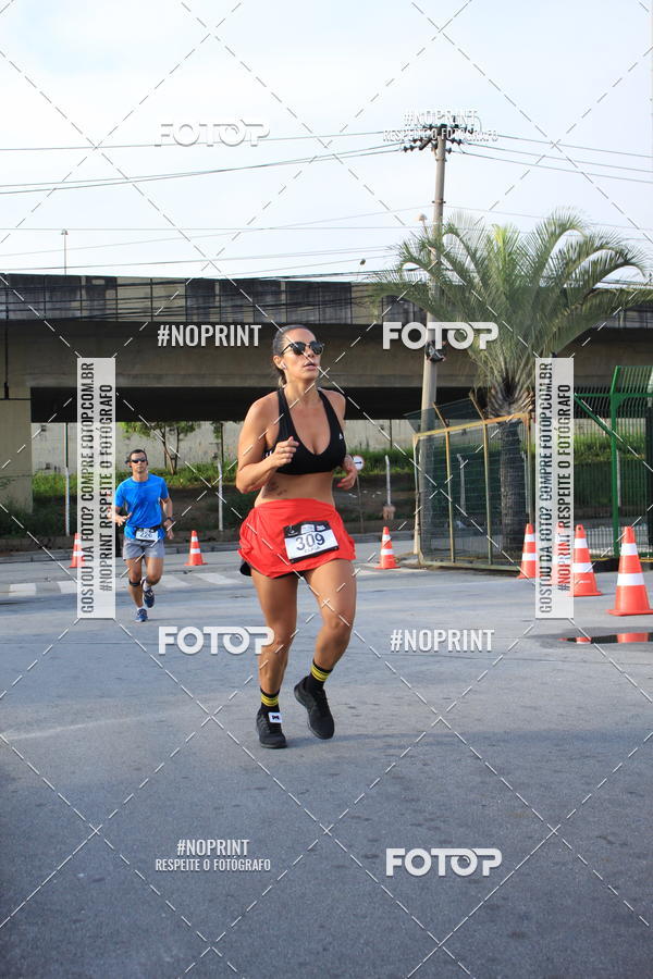 Buy your photos of the eventSantander Track & Field Run Series - Shopping Tambor on Fotop