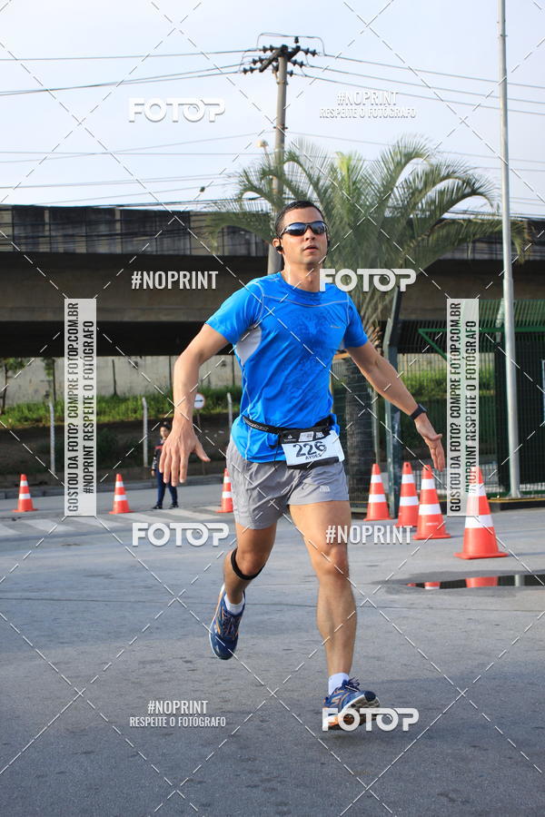 Buy your photos of the eventSantander Track & Field Run Series - Shopping Tambor on Fotop