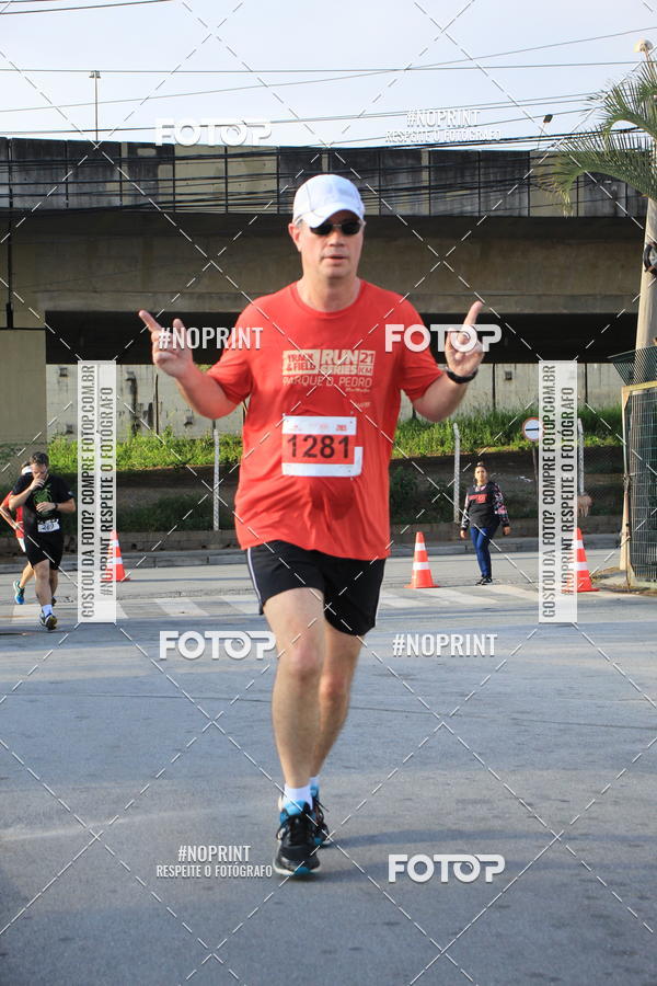 Buy your photos of the eventSantander Track & Field Run Series - Shopping Tambor on Fotop