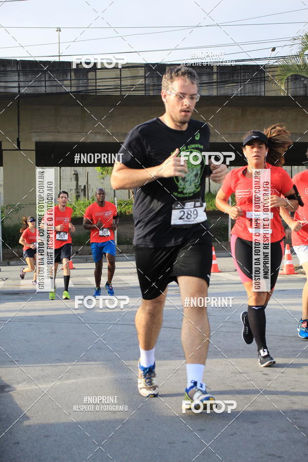 Buy your photos of the eventSantander Track & Field Run Series - Shopping Tambor on Fotop