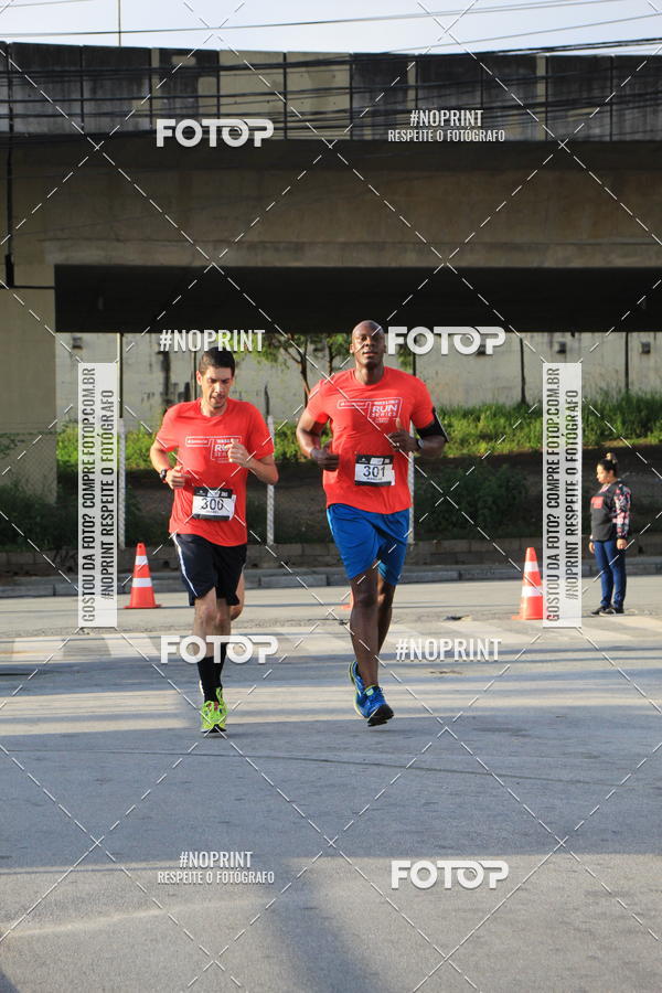 Buy your photos of the eventSantander Track & Field Run Series - Shopping Tambor on Fotop