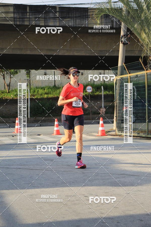 Buy your photos of the eventSantander Track & Field Run Series - Shopping Tambor on Fotop