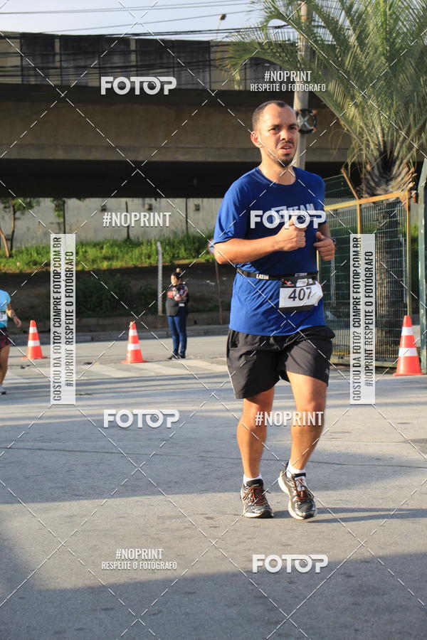 Buy your photos of the eventSantander Track & Field Run Series - Shopping Tambor on Fotop