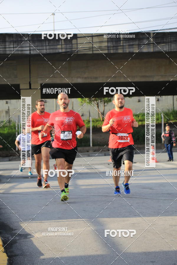 Buy your photos of the eventSantander Track & Field Run Series - Shopping Tambor on Fotop