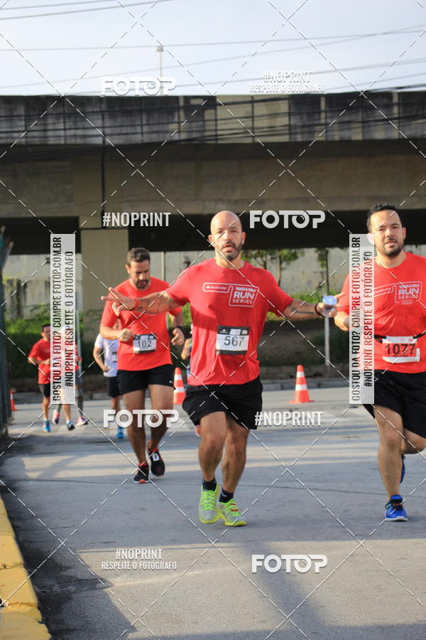 Buy your photos of the eventSantander Track & Field Run Series - Shopping Tambor on Fotop
