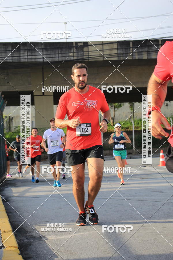 Buy your photos of the eventSantander Track & Field Run Series - Shopping Tambor on Fotop