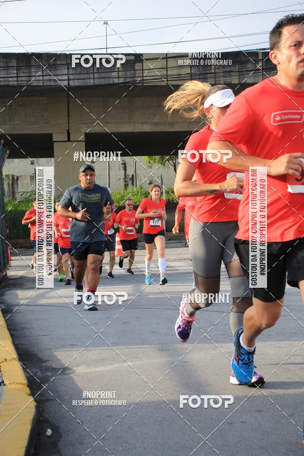 Buy your photos of the eventSantander Track & Field Run Series - Shopping Tambor on Fotop