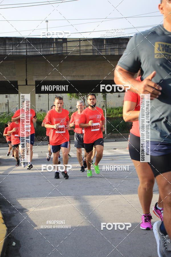 Buy your photos of the eventSantander Track & Field Run Series - Shopping Tambor on Fotop