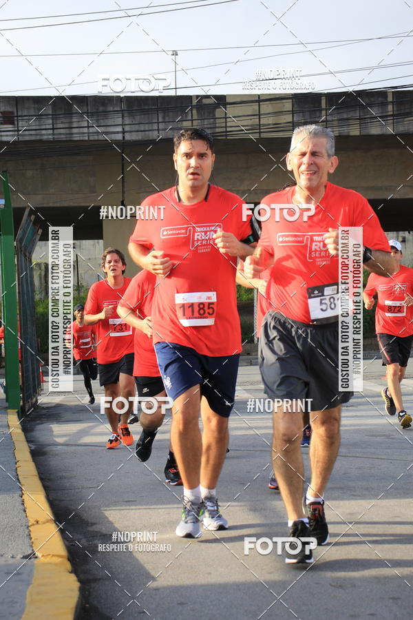 Buy your photos of the eventSantander Track & Field Run Series - Shopping Tambor on Fotop