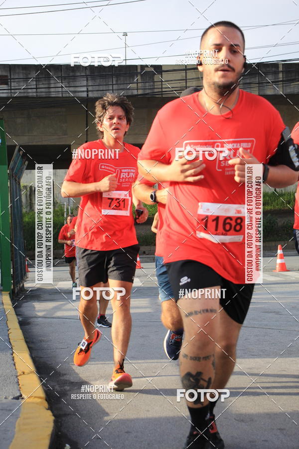 Buy your photos of the eventSantander Track & Field Run Series - Shopping Tambor on Fotop