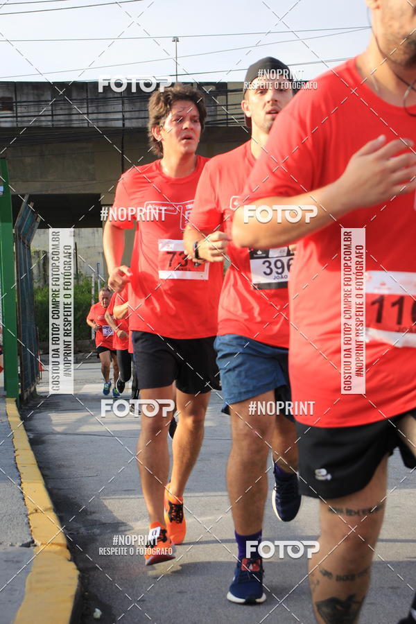 Buy your photos of the eventSantander Track & Field Run Series - Shopping Tambor on Fotop