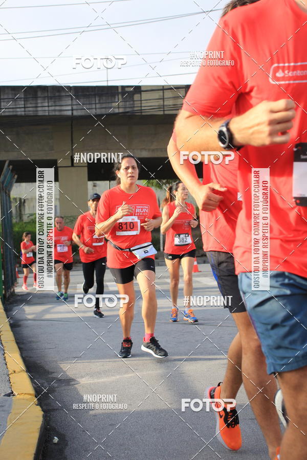 Buy your photos of the eventSantander Track & Field Run Series - Shopping Tambor on Fotop