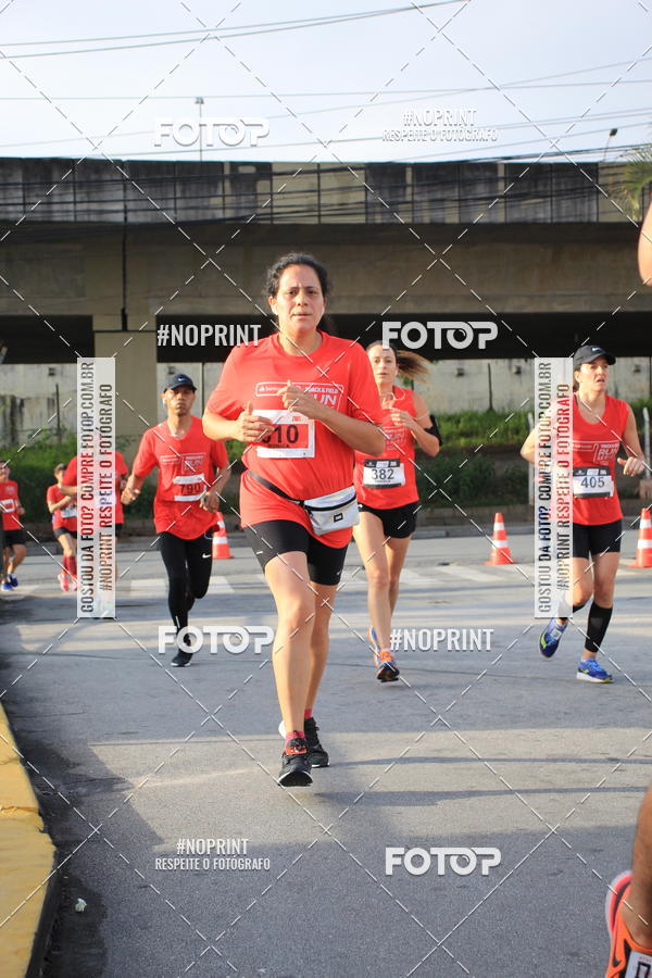 Buy your photos of the eventSantander Track & Field Run Series - Shopping Tambor on Fotop