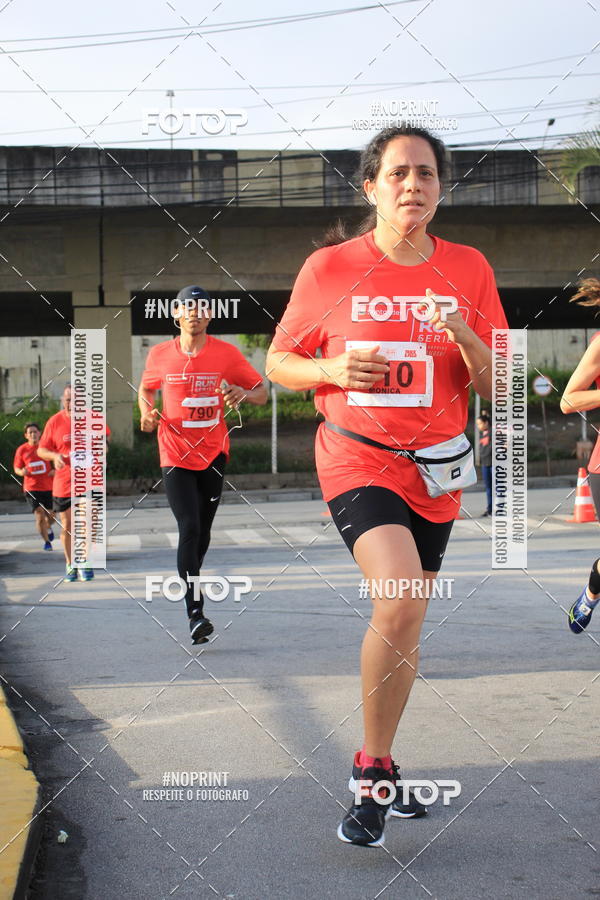 Buy your photos of the eventSantander Track & Field Run Series - Shopping Tambor on Fotop