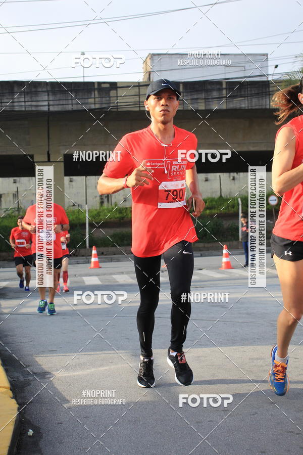 Buy your photos of the eventSantander Track & Field Run Series - Shopping Tambor on Fotop