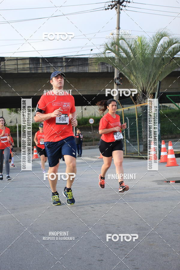 Buy your photos of the eventSantander Track & Field Run Series - Shopping Tambor on Fotop
