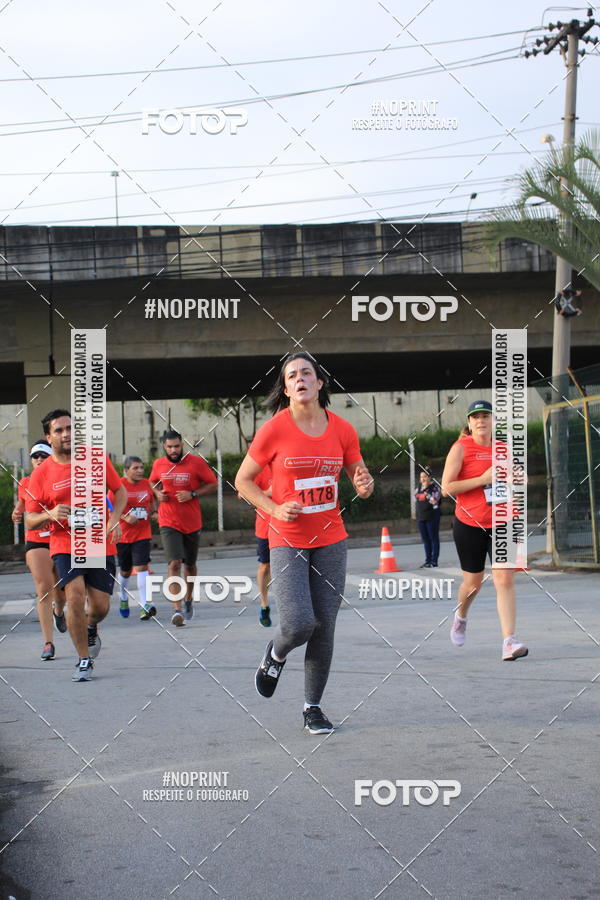 Buy your photos of the eventSantander Track & Field Run Series - Shopping Tambor on Fotop