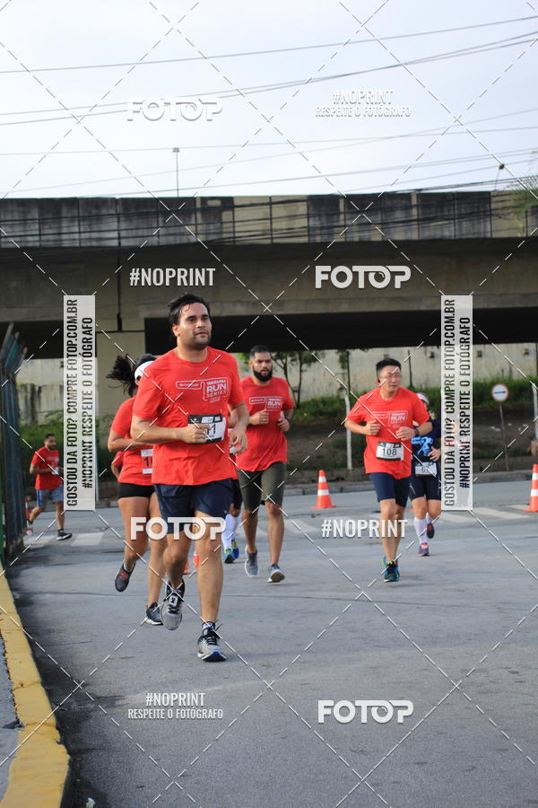 Buy your photos of the eventSantander Track & Field Run Series - Shopping Tambor on Fotop