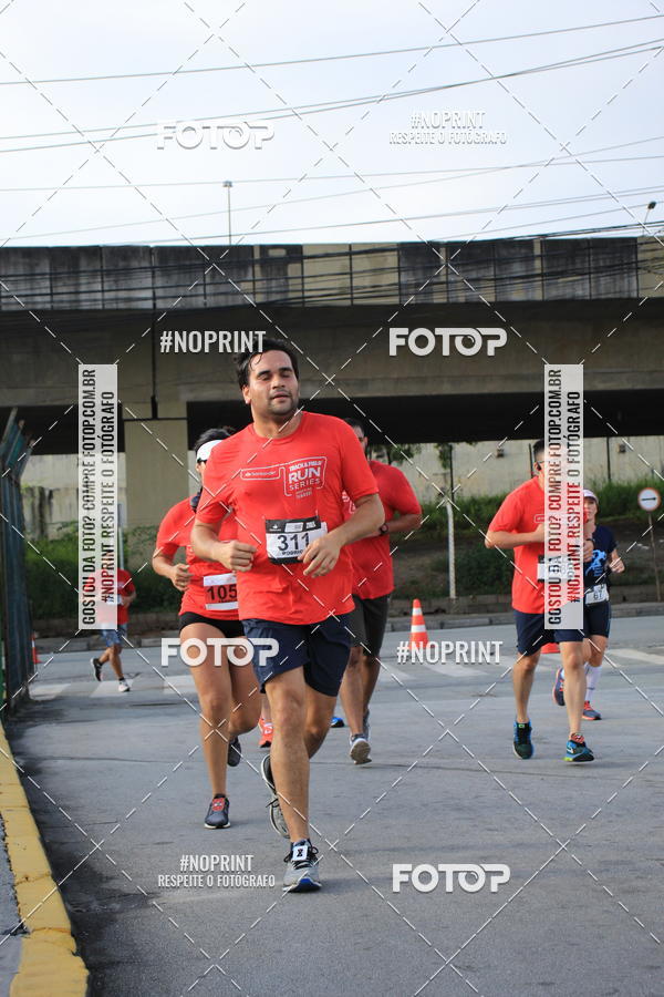 Buy your photos of the eventSantander Track & Field Run Series - Shopping Tambor on Fotop