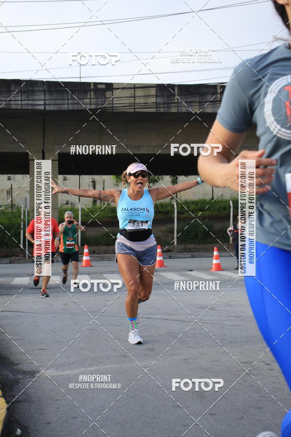 Buy your photos of the eventSantander Track & Field Run Series - Shopping Tambor on Fotop
