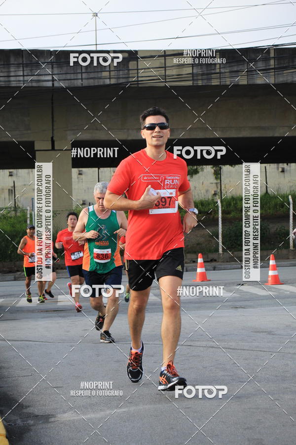 Buy your photos of the eventSantander Track & Field Run Series - Shopping Tambor on Fotop