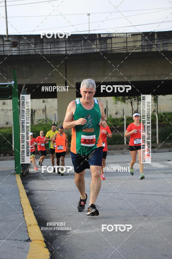 Buy your photos of the eventSantander Track & Field Run Series - Shopping Tambor on Fotop