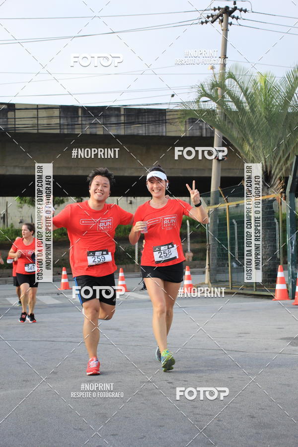 Buy your photos of the eventSantander Track & Field Run Series - Shopping Tambor on Fotop