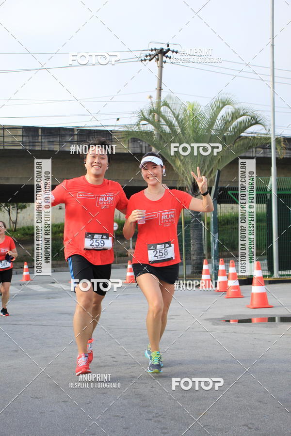 Buy your photos of the eventSantander Track & Field Run Series - Shopping Tambor on Fotop