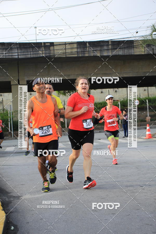 Buy your photos of the eventSantander Track & Field Run Series - Shopping Tambor on Fotop