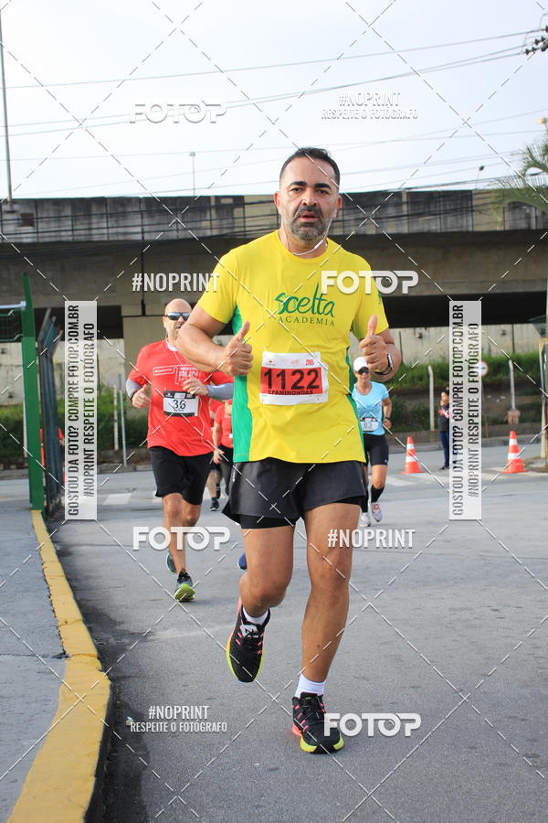 Buy your photos of the eventSantander Track & Field Run Series - Shopping Tambor on Fotop